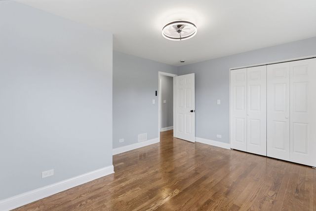 15566 Gouwens Lane, South Holland, IL 60473