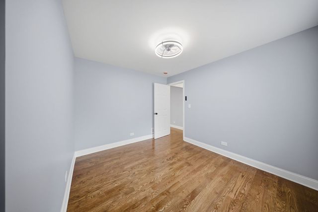 15566 Gouwens Lane, South Holland, IL 60473