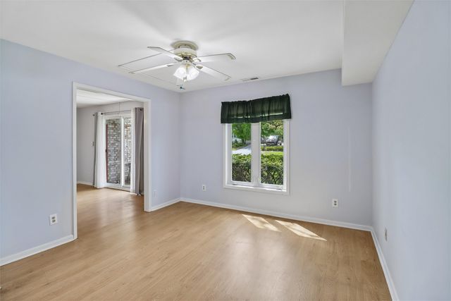 421 42nd Street 2, Des Moines, IA 50312