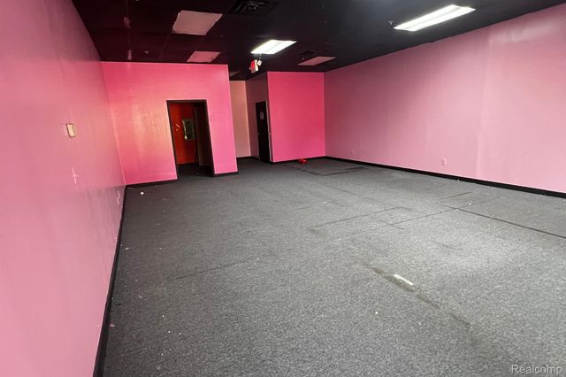 341 Inkster, Inkster, MI 48141