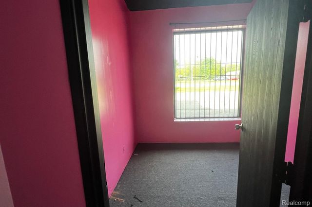 341 Inkster, Inkster, MI 48141