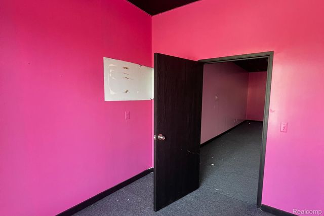 341 Inkster, Inkster, MI 48141