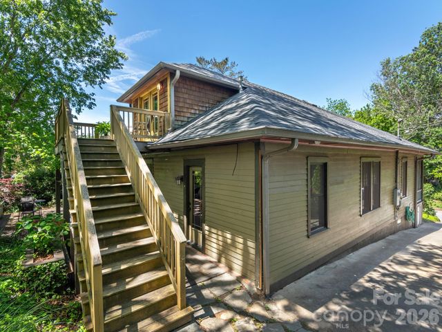 15 Hillside Street, Asheville, NC 28801