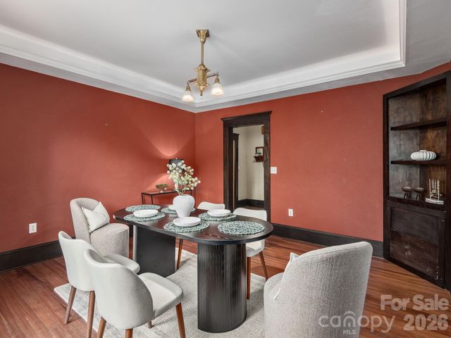 15 Hillside Street, Asheville, NC 28801