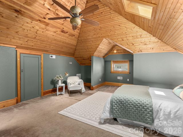 15 Hillside Street, Asheville, NC 28801