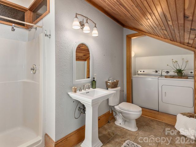 15 Hillside Street, Asheville, NC 28801