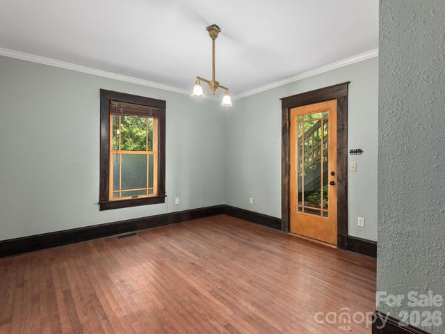 15 Hillside Street, Asheville, NC 28801