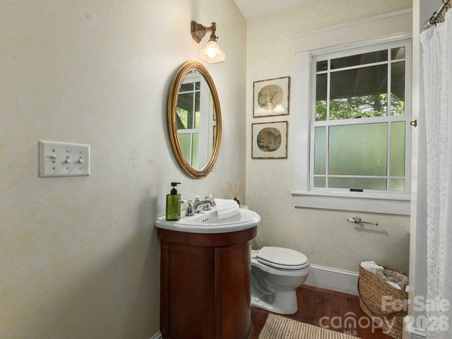 15 Hillside Street, Asheville, NC 28801