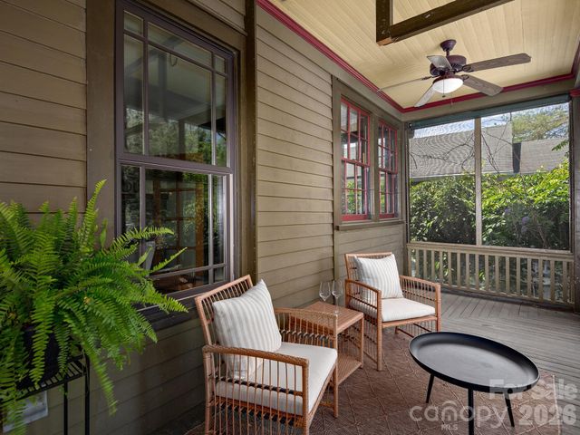 15 Hillside Street, Asheville, NC 28801
