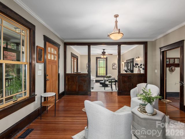 15 Hillside Street, Asheville, NC 28801