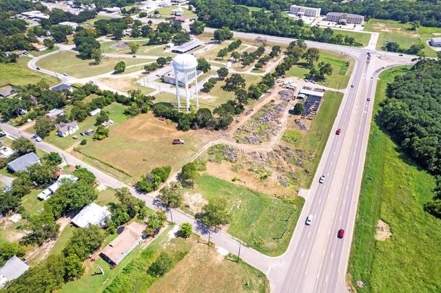 604 N Tx-121, Bonham, TX 75418