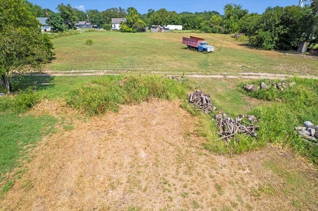 604 N Tx-121, Bonham, TX 75418