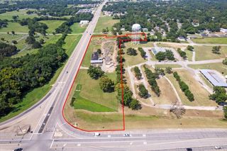 604 N Tx-121, Bonham, TX 75418