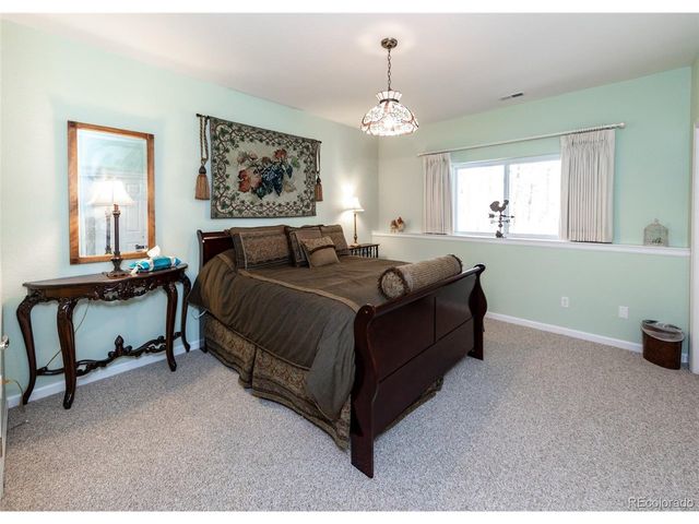 19670 Blue Clover Ln, Monument, CO 80132