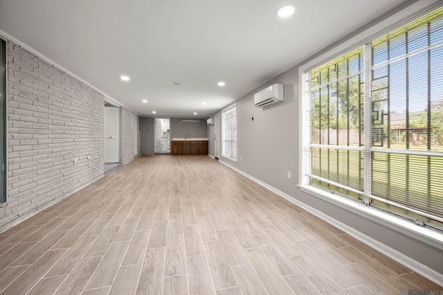 5667 Asphodel Dr, Baton Rouge, LA 70806