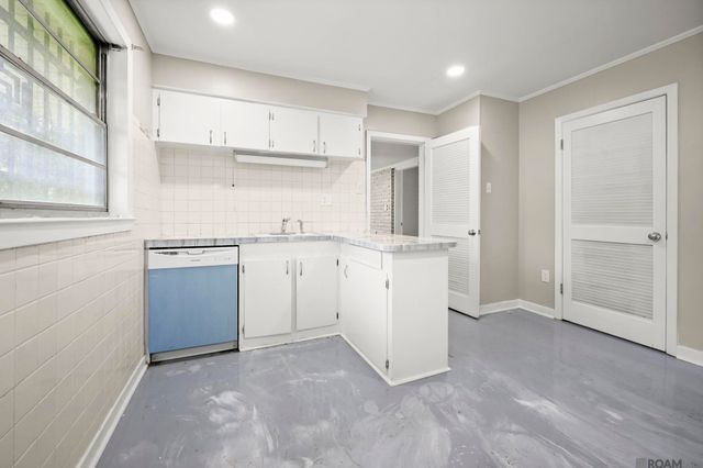 5667 Asphodel Dr, Baton Rouge, LA 70806