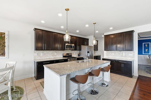 507 Standwick Way, Louisville, KY 40245