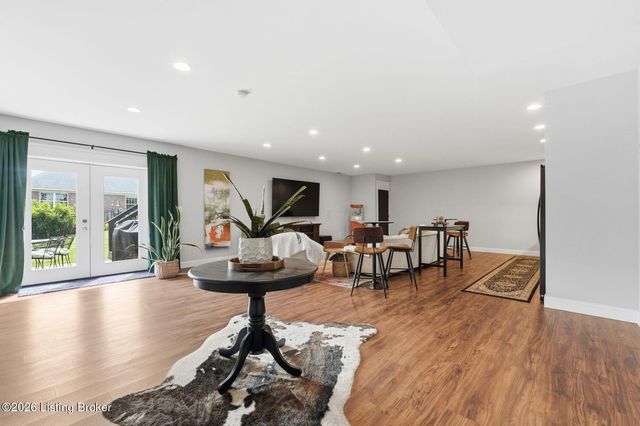 507 Standwick Way, Louisville, KY 40245