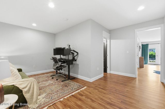 507 Standwick Way, Louisville, KY 40245