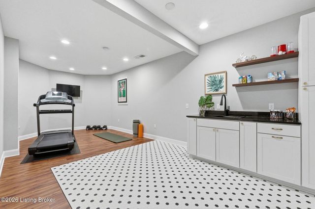 507 Standwick Way, Louisville, KY 40245