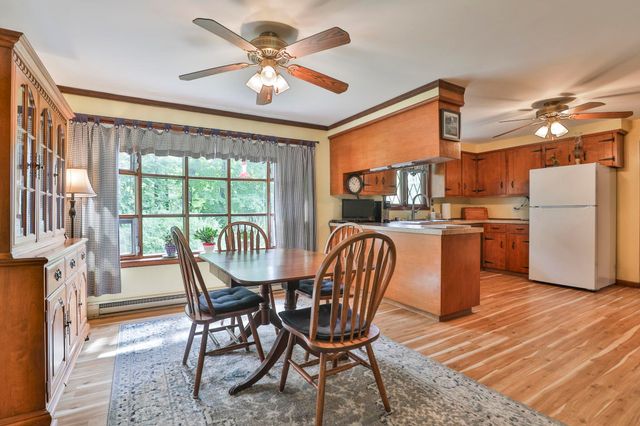 15 Edinburgh Drive, Bedford, NH 03110