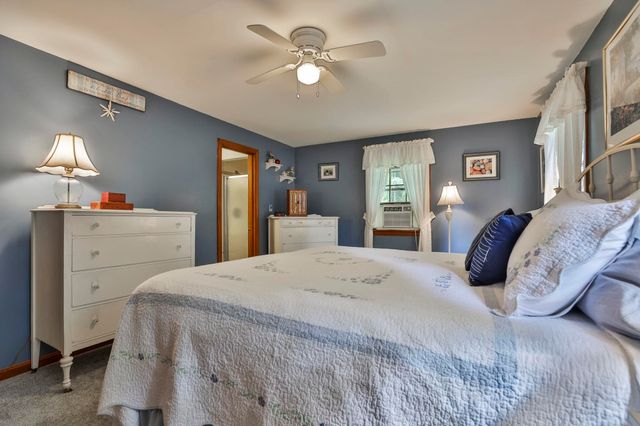 15 Edinburgh Drive, Bedford, NH 03110