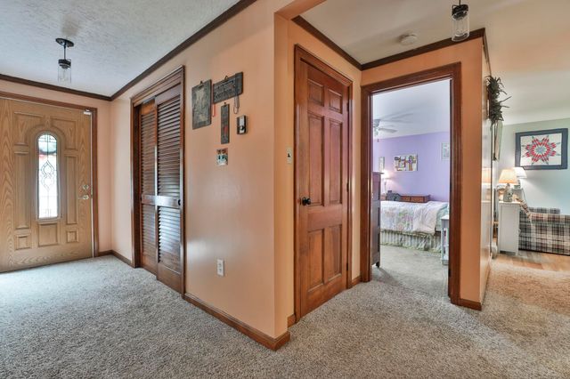 15 Edinburgh Drive, Bedford, NH 03110