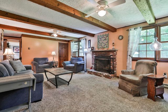 15 Edinburgh Drive, Bedford, NH 03110