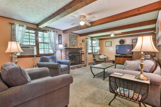 15 Edinburgh Drive, Bedford, NH 03110