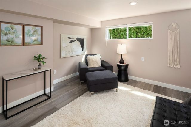1512 167th Avenue SE, Bellevue, WA 98008