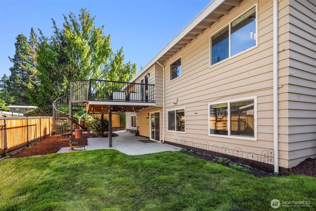 1512 167th Avenue SE, Bellevue, WA 98008