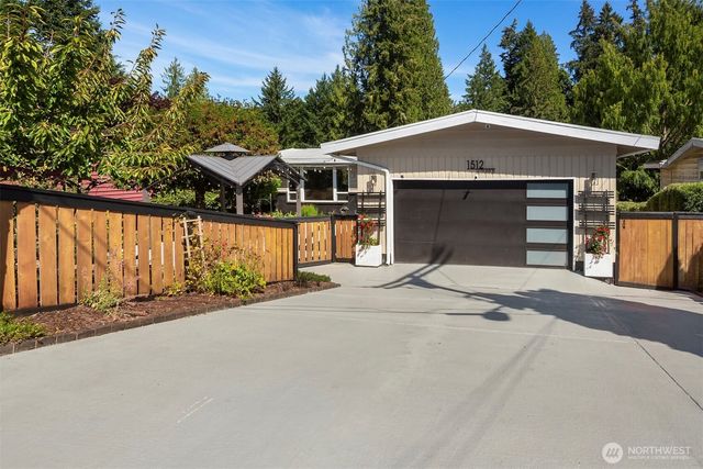 1512 167th Avenue SE, Bellevue, WA 98008