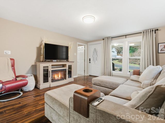 595 Gibson Drive NW, Concord, NC 28025