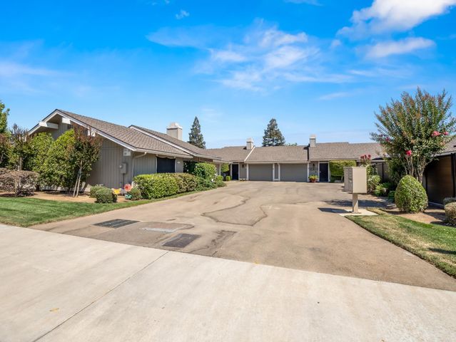 217 E Cole Avenue, Fresno, CA 93720