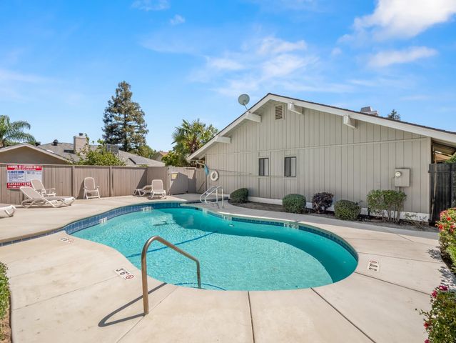 217 E Cole Avenue, Fresno, CA 93720