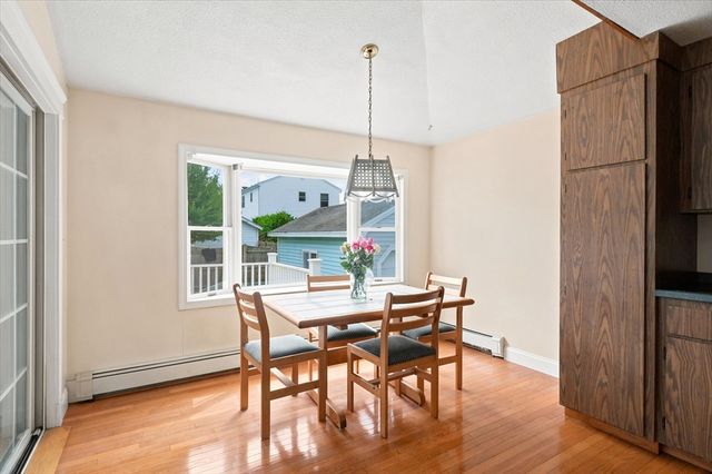 32 Glendale Ave, Peabody, MA 01960