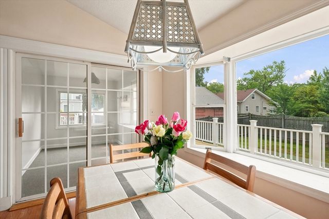 32 Glendale Ave, Peabody, MA 01960
