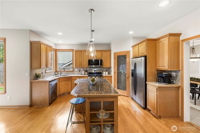 3602 Broadmoor Drive NE, Tacoma, WA 98422