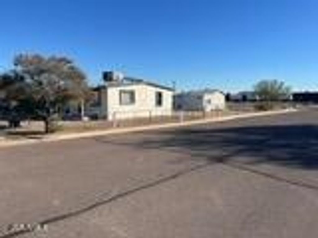 109 1st Avenue W, Buckeye, AZ 85326 — photo 2