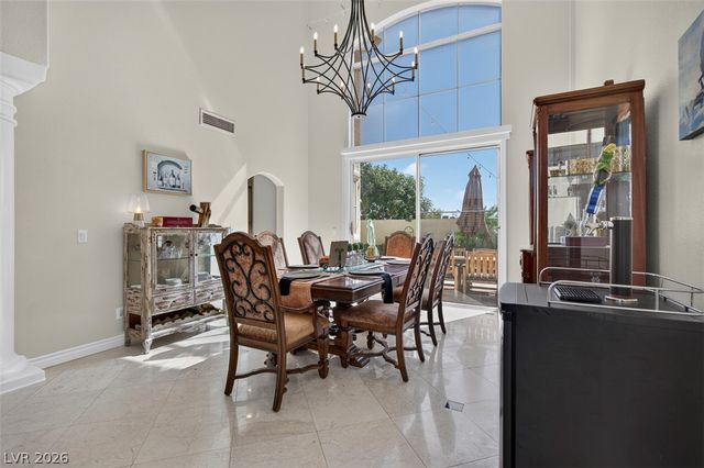 9529 Grand Canal Drive, Las Vegas, NV 89117