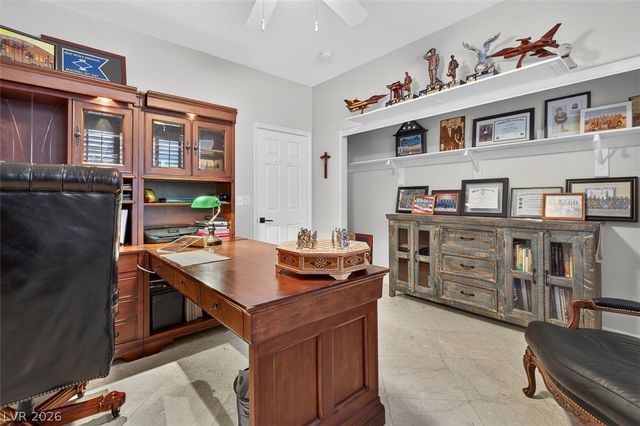 9529 Grand Canal Drive, Las Vegas, NV 89117