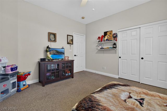 9529 Grand Canal Drive, Las Vegas, NV 89117