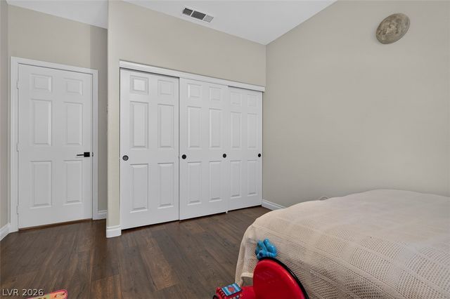 9529 Grand Canal Drive, Las Vegas, NV 89117