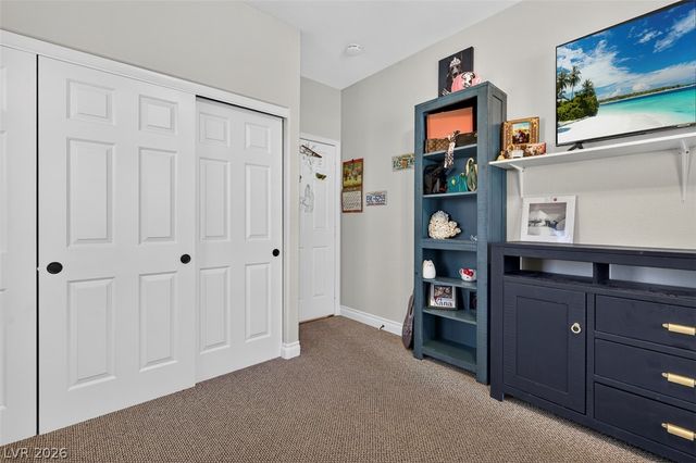 9529 Grand Canal Drive, Las Vegas, NV 89117