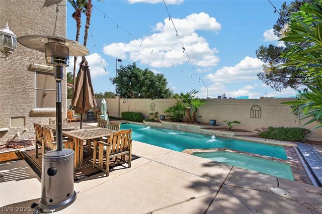 9529 Grand Canal Drive, Las Vegas, NV 89117