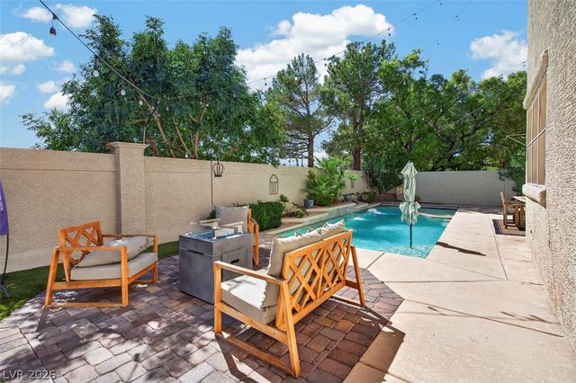 9529 Grand Canal Drive, Las Vegas, NV 89117