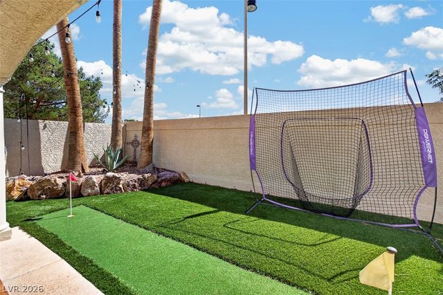 9529 Grand Canal Drive, Las Vegas, NV 89117