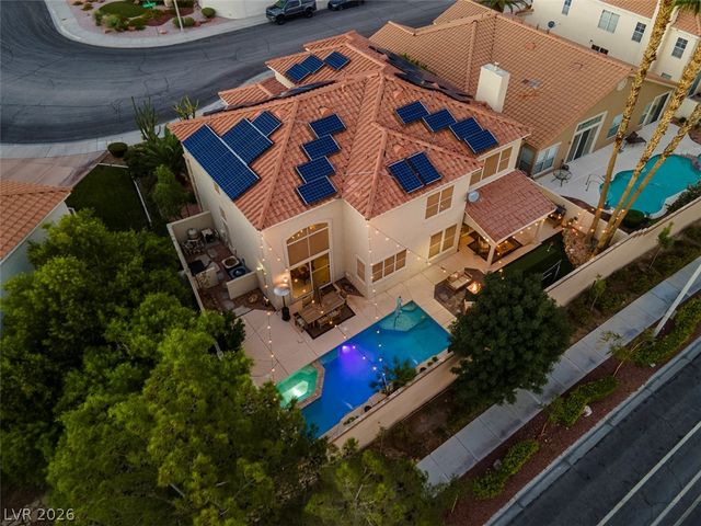 9529 Grand Canal Drive, Las Vegas, NV 89117