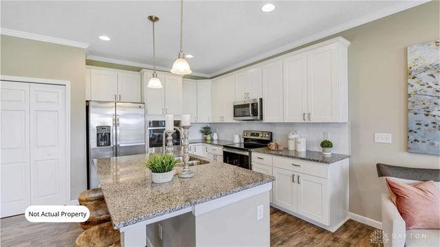 15 Magnolia Lane, Springboro, OH 45066