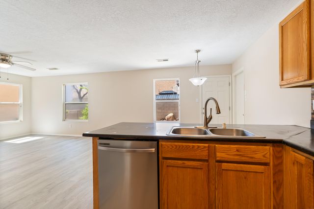 10623 Pueblo Place NW, Albuquerque, NM 87114